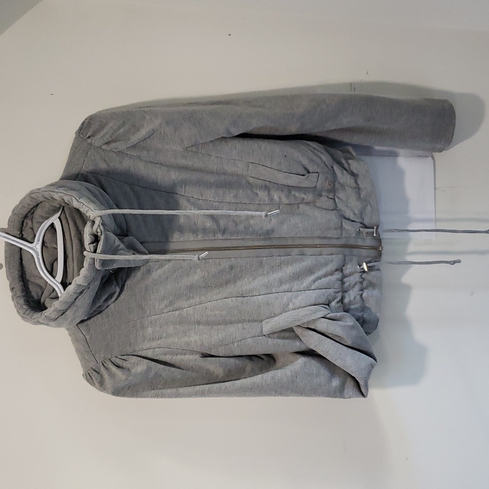 Light Guess Jacket - Picture 2 of 4